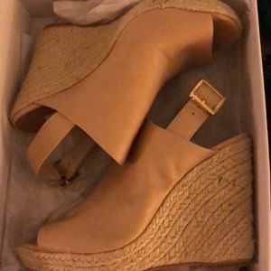 Beige Steve Madden Corazon Wedges size 9